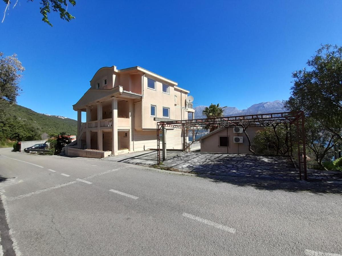 Villa Garden Apartments Herceg Novi Kültér fotó
